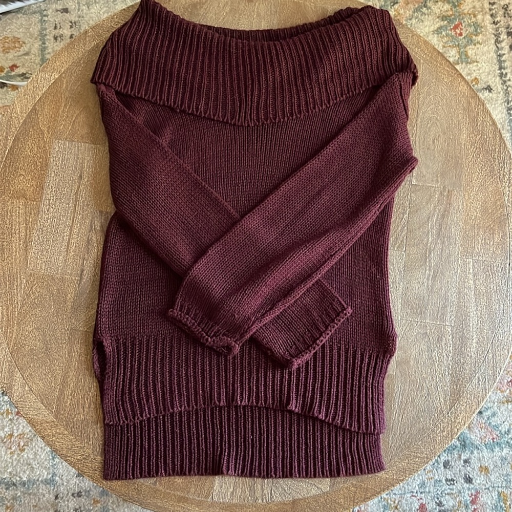 LOOSE KNIT COWL NECK SWEATER in MAROON SZ S